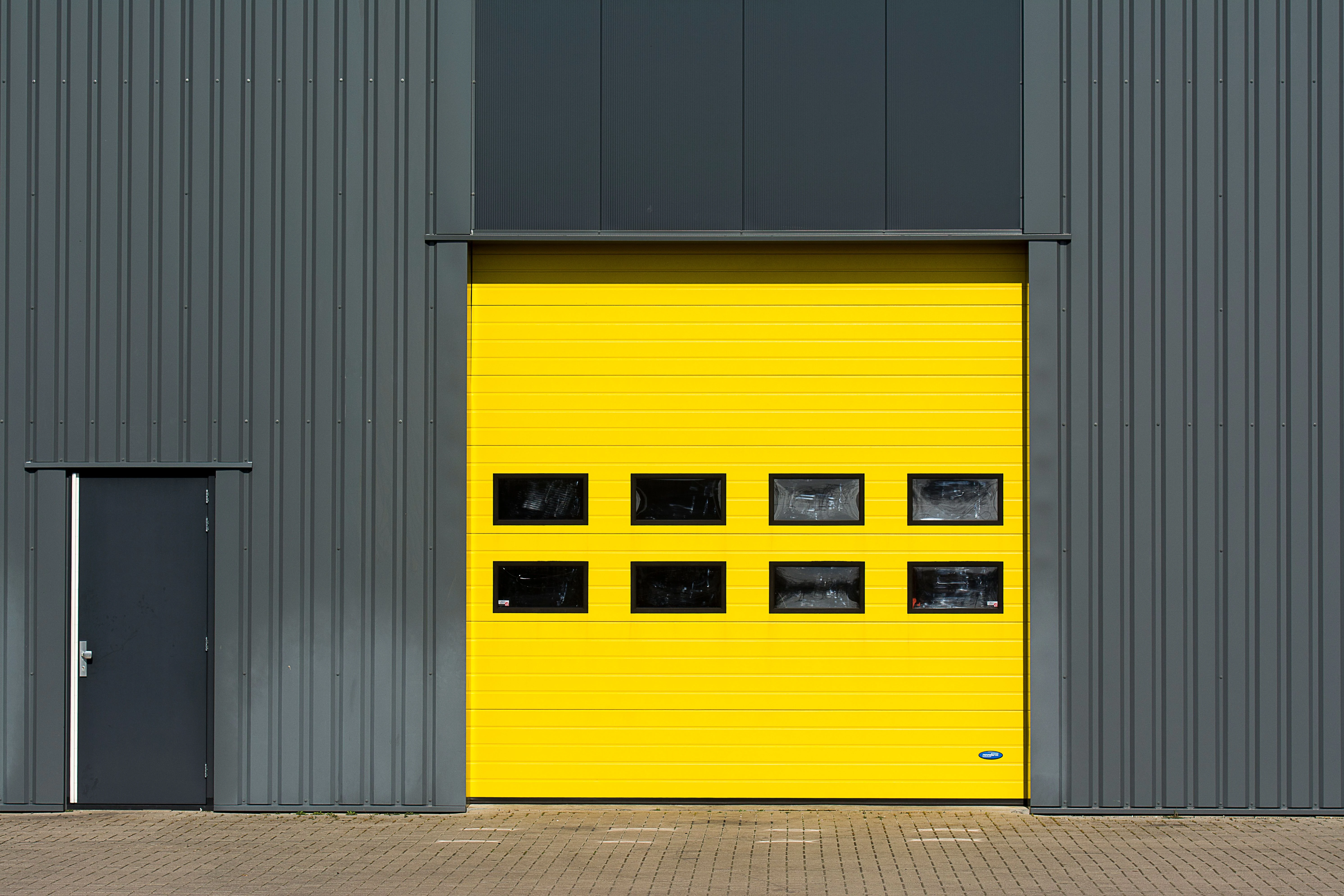 Residential garage door in Gilbert